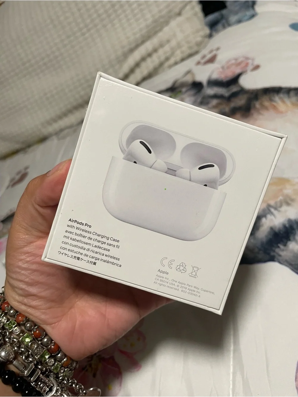 Apple AirPods Pro with Wireless Charging Case - White